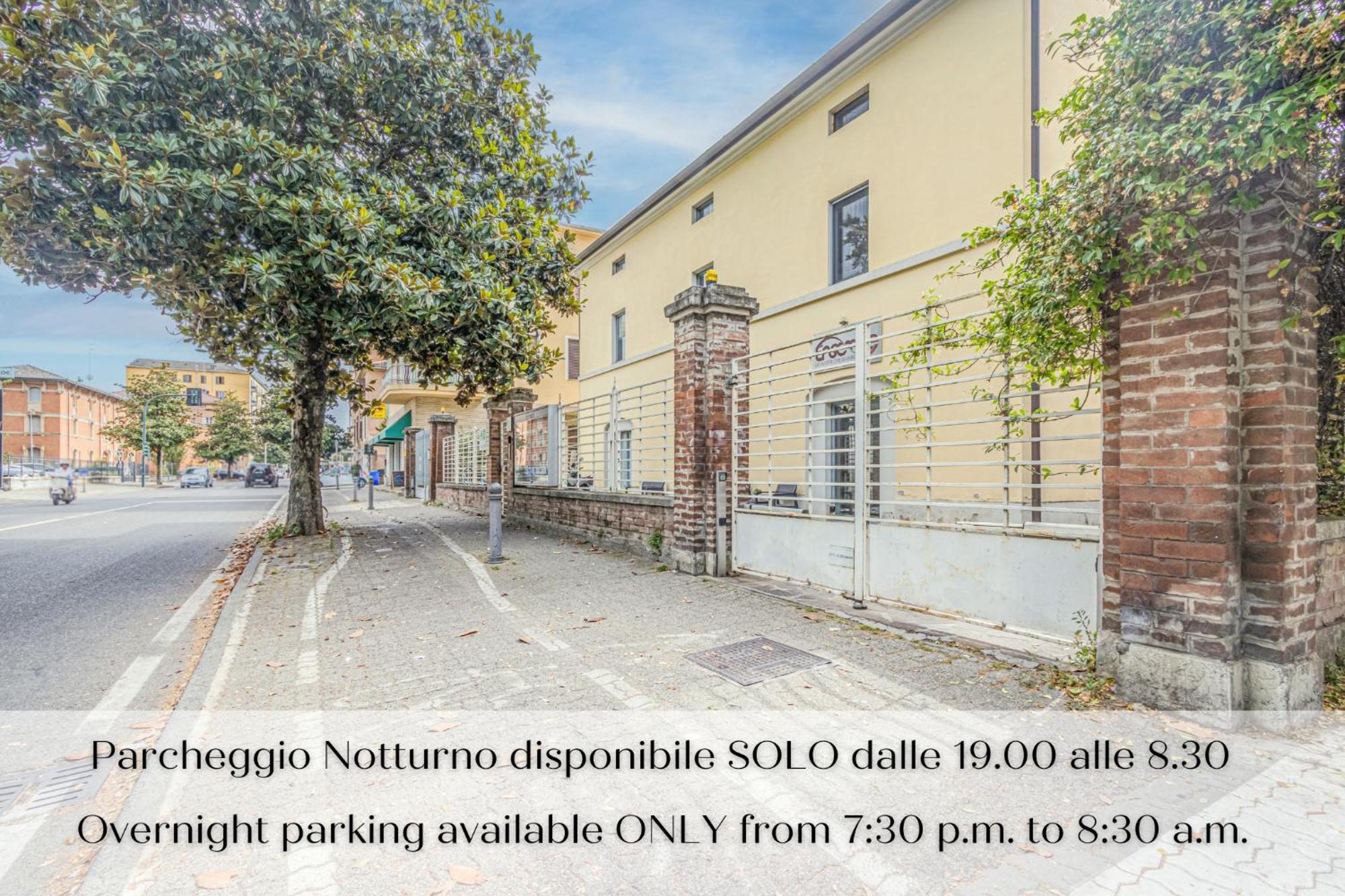 Stazione A 200M - Ampio Appartamento Con Parcheggio Notturno Gratis Parma Eksteriør billede